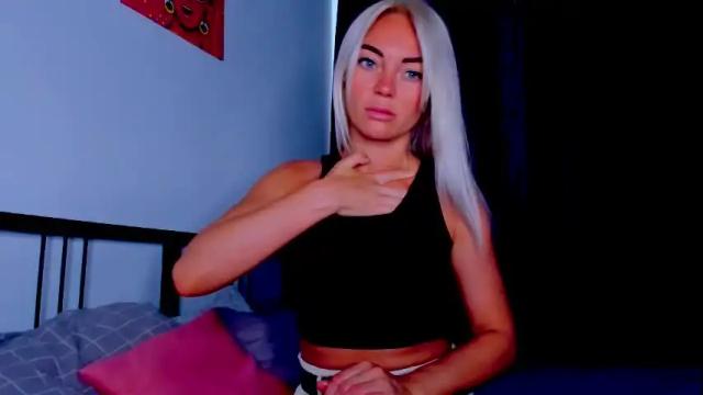 Image 12 of adriana_coy_ Stream on Chaturbate on 9 days ago
