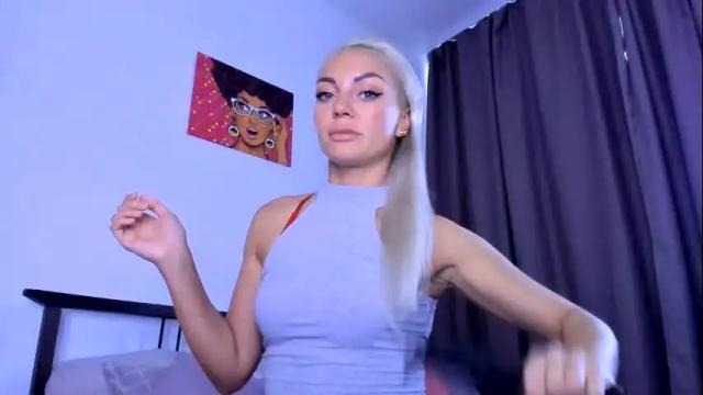 Image 3 of adriana_coy_ Stream on Chaturbate on 7 days ago