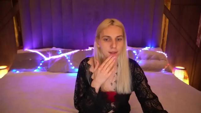 Image 11 of adriana_flower Stream on Chaturbate on 12 months ago
