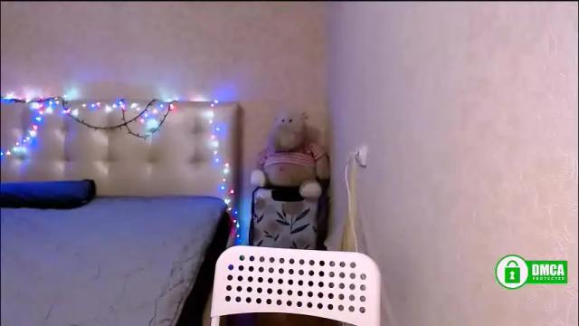 Image 12 of adrianakuiper Stream on Chaturbate on 2 months ago