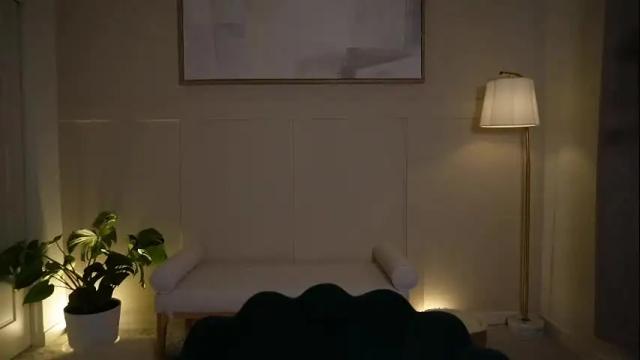 Image 6 of adriananorth Stream on Chaturbate on 4 months ago