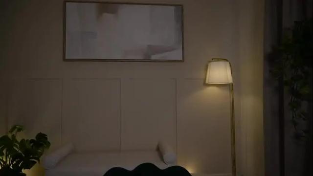 Image 10 of adriananorth Stream on Chaturbate on 4 months ago