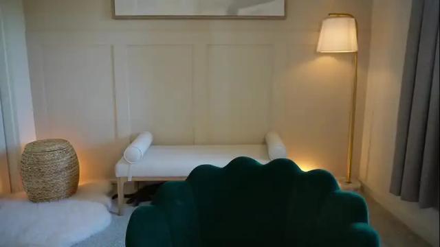 Image 7 of adriananorth Stream on Chaturbate on 3 months ago