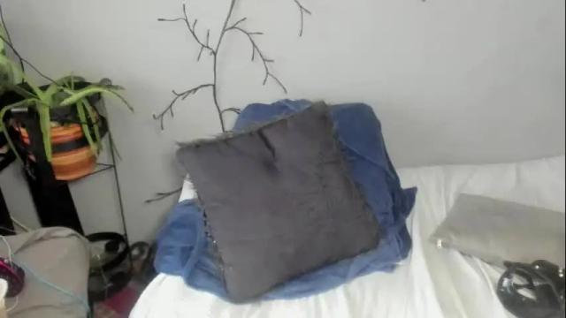 Image 3 of adrianapdes Stream on Chaturbate on 2 months ago