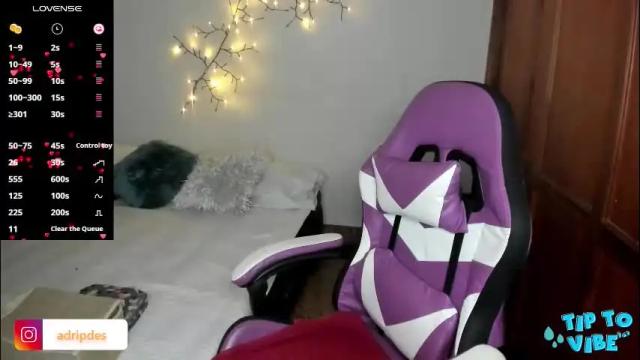 Image 2 of adrianapdes Stream on Chaturbate on 1 month ago
