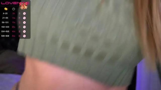 Image 11 of adrianaprincess Stream on Chaturbate on 16 months ago