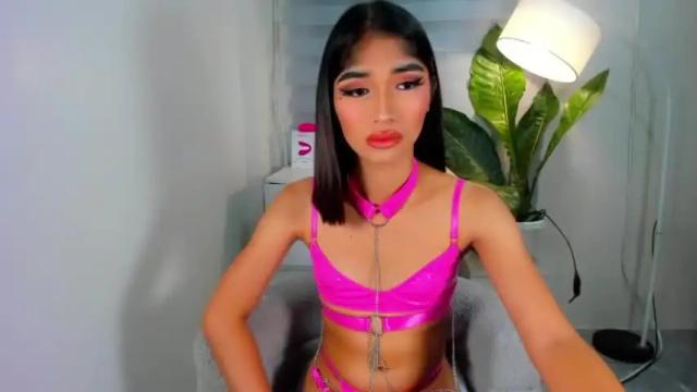 Image 6 of adrianasinclair Stream on Chaturbate on 12 months ago