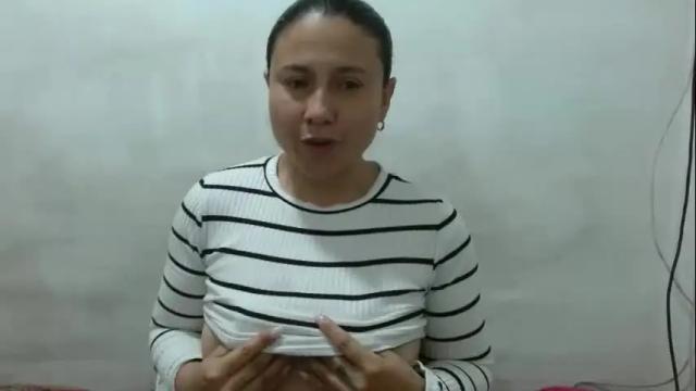 Image 3 of adrianatellez Stream on Chaturbate on 1 month ago