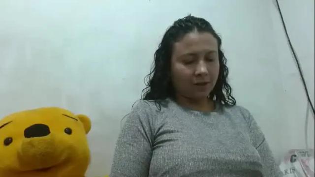 Image 3 of adrianatellez Stream on Chaturbate on 1 month ago