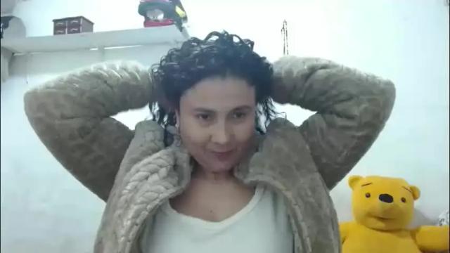 Image 2 of adrianatellez Stream on Chaturbate on 28 days ago