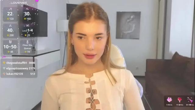Image 2 of adrianawow1 Stream on Chaturbate on 1 month ago