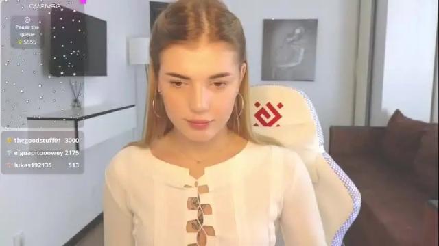 Image 8 of adrianawow1 Stream on Chaturbate on 1 month ago