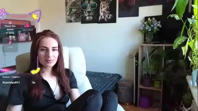 Image 3 of adrihanna Stream on Chaturbate on 1 month ago