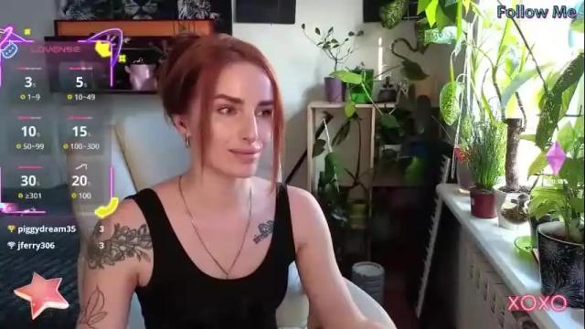 Image 2 of adrihanna Stream on Chaturbate on 9 days ago