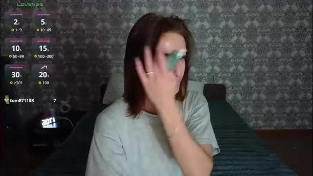 Image 2 of adrihanna Stream on Chaturbate on 1 month ago