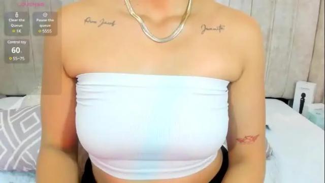 Image 2 of adrikaa_ Stream on Chaturbate on 1 month ago