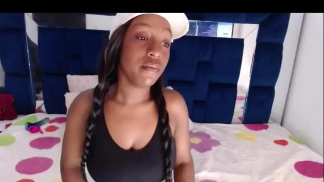 Image 3 of adry_morris Stream on Chaturbate on 1 month ago