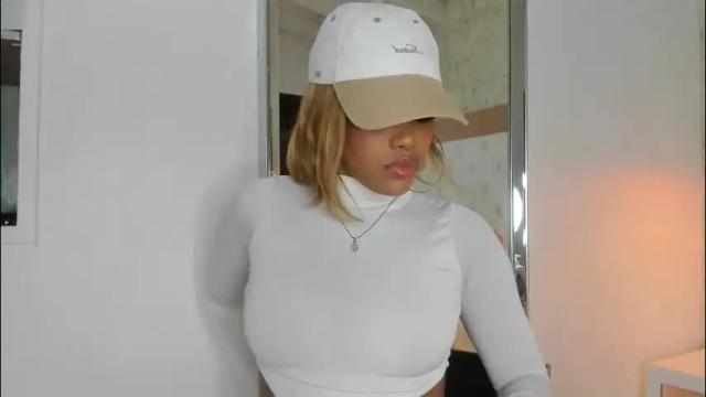 Image 10 of ady_taylor Stream on Chaturbate on 2 months ago