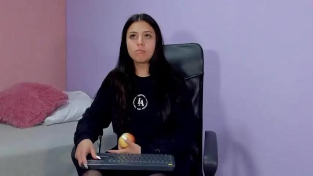 Image 7 of aelia_ Stream on Chaturbate on 23 months ago