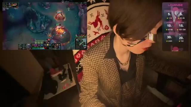 Image 10 of aesthetic_being Stream on Chaturbate on 1 month ago