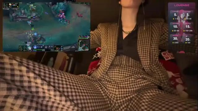 Image 3 of aesthetic_being Stream on Chaturbate on 1 month ago