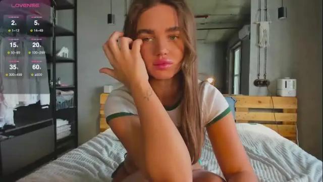 Thumbnail 1, aesthetics_tease's Stream at Chaturbate, 7 hours ago