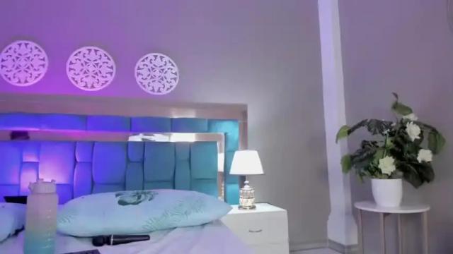 Image 12 of affrodiita_ Stream on Chaturbate on 14 months ago