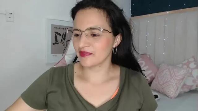 Image 4 of africa_holmes Stream on Chaturbate on 1 month ago