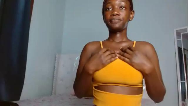 Image 2 of africanpetitequeen Stream on Chaturbate on 1 month ago