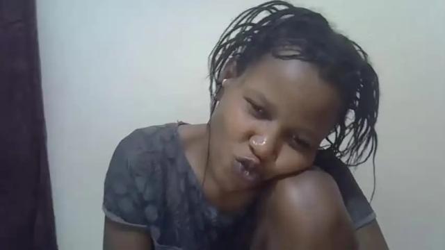 Image 3 of afrikaqueen1 Stream on Chaturbate on 15 months ago