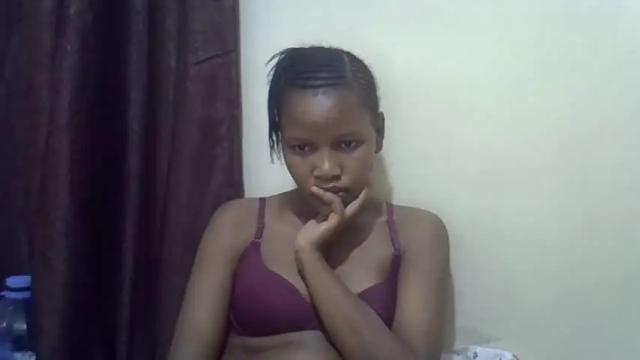 Image 3 of afrikaqueen1 Stream on Chaturbate on 14 months ago