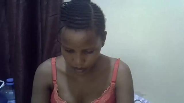 Image 3 of afrikaqueen1 Stream on Chaturbate on 14 months ago