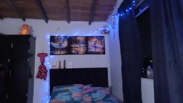 Image 2 of afrodita096 Stream on Chaturbate on 19 months ago