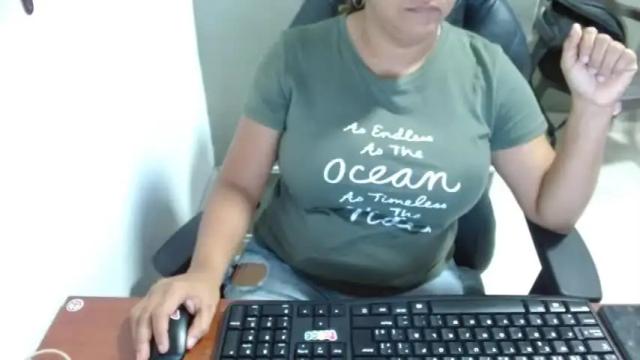 Image 3 of afrodita1987 Stream on Chaturbate on 18 months ago