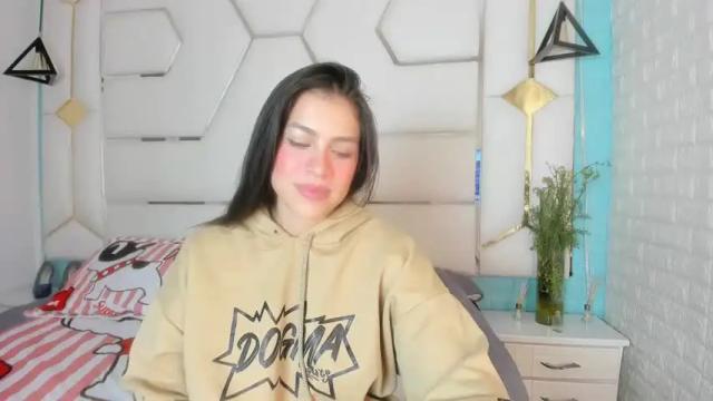 Image 3 of afrodita_foxx Stream on Chaturbate on 17 months ago
