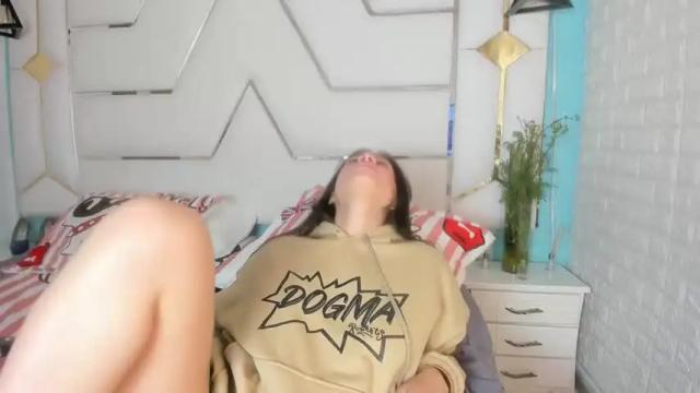 Image 8 of afrodita_foxx Stream on Chaturbate on 17 months ago