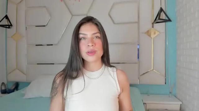 Image 4 of afrodita_foxx Stream on Chaturbate on 16 months ago