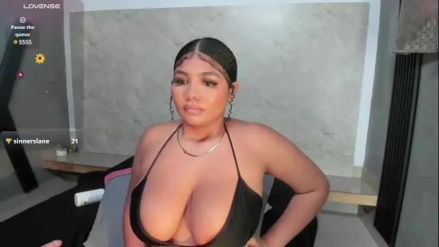 Image 10 of afrodita_roos_ Stream on Chaturbate on 20 days ago