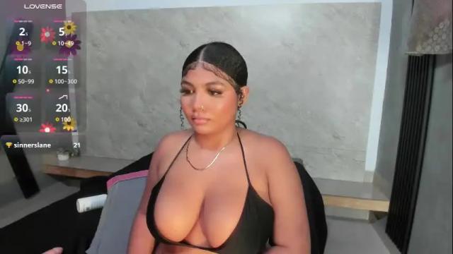 Image 11 of afrodita_roos_ Stream on Chaturbate on 20 days ago