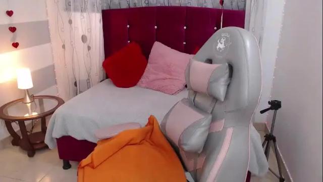 Image 2 of afrodita_sg Stream on Chaturbate on 1 month ago