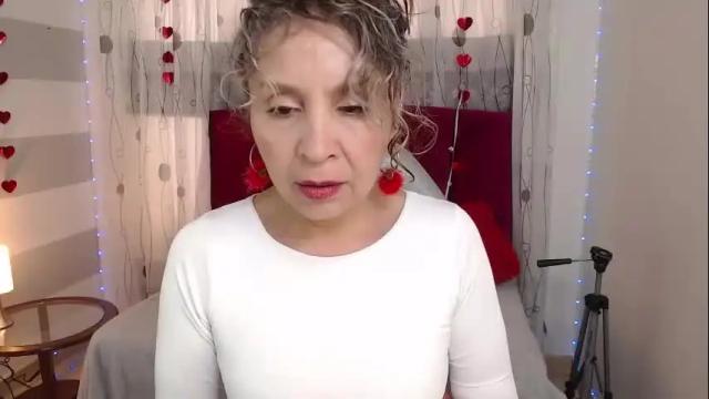 Image 12 of afrodita_sg Stream on Chaturbate on 11 days ago