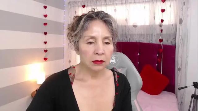 Image 2 of afrodita_sg Stream on Chaturbate on 6 days ago