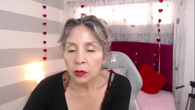 Image 3 of afrodita_sg Stream on Chaturbate on 6 days ago