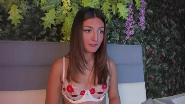 Image 3 of afrodita_shalom Stream on Chaturbate on 2 months ago