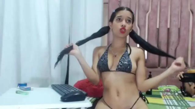 Image 8 of afroditaandathenea Stream on Chaturbate on 14 months ago