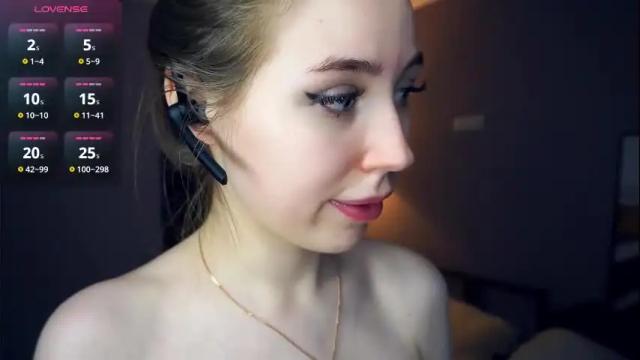 Image 10 of afroditacaree Stream on Chaturbate on 3 months ago