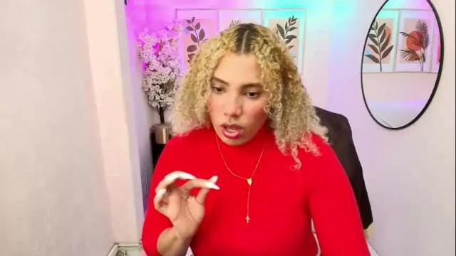 Image 3 of afroditha_69_ Stream on Chaturbate on 13 days ago