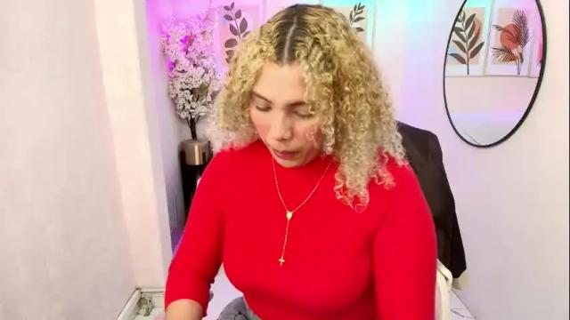 Image 4 of afroditha_69_ Stream on Chaturbate on 13 days ago