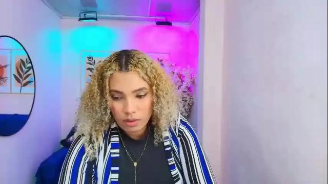 Image 2 of afroditha_69_ Stream on Chaturbate on 9 days ago