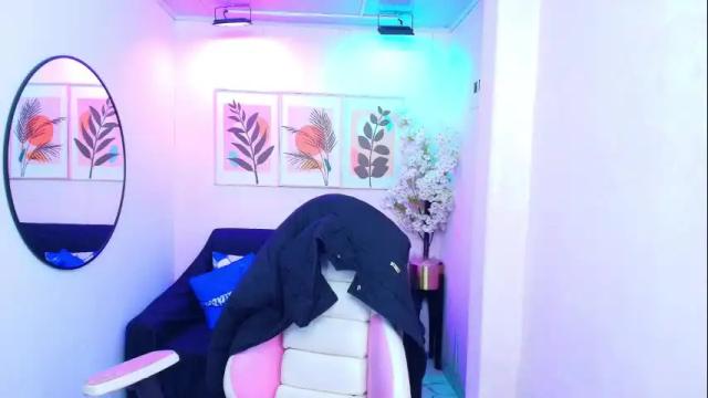 Image 4 of afroditha_69_ Stream on Chaturbate on 4 months ago